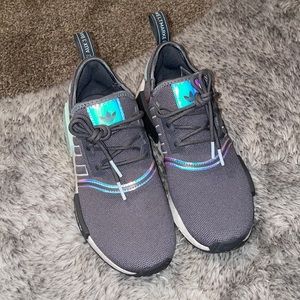 *LIKE NEW* Adidas NMD Women’s Size 7
